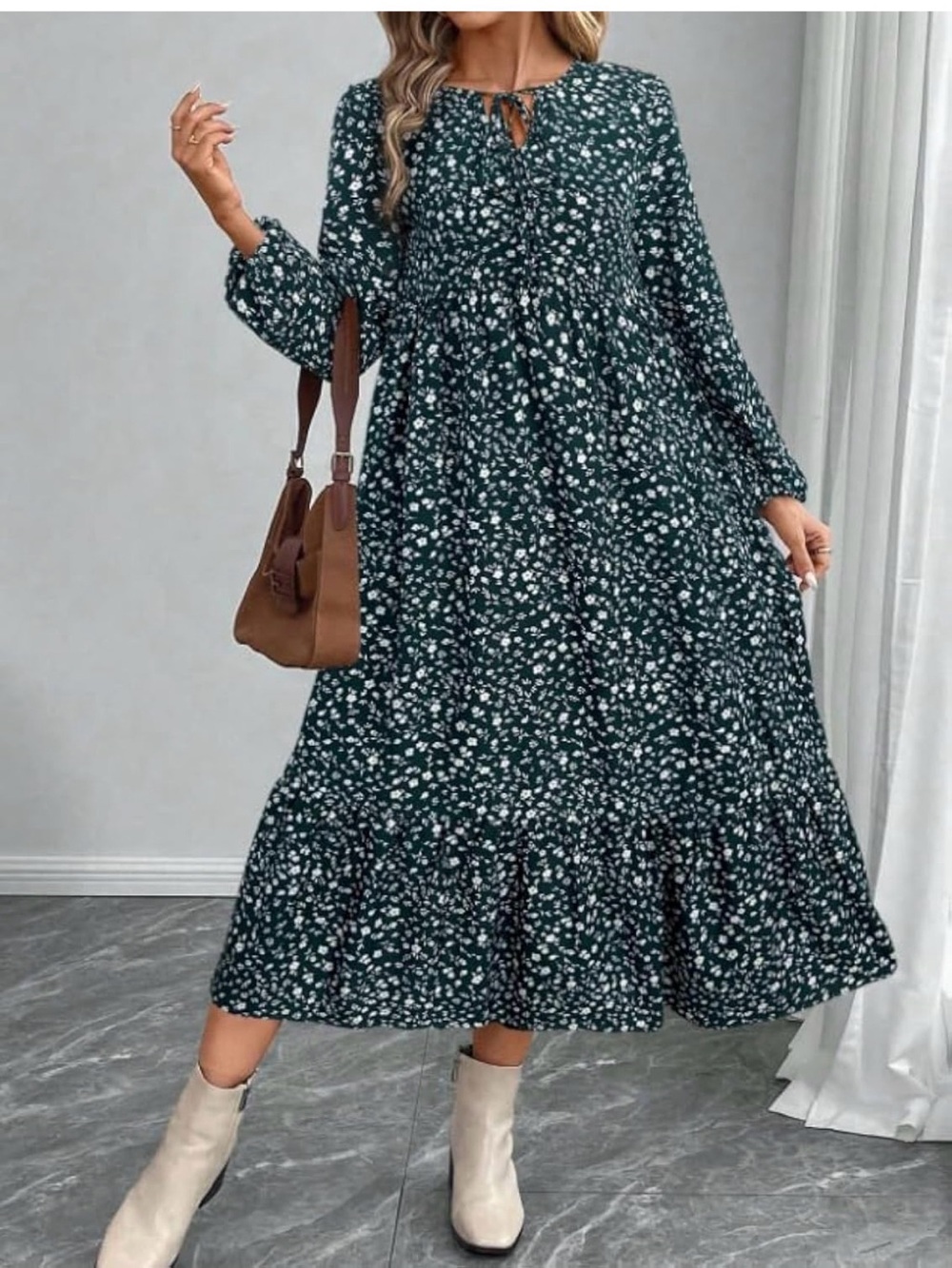 Fimarsted Autumn Long-Sleeved Round-Neck Pleated Floral Dress a Casual Maxi